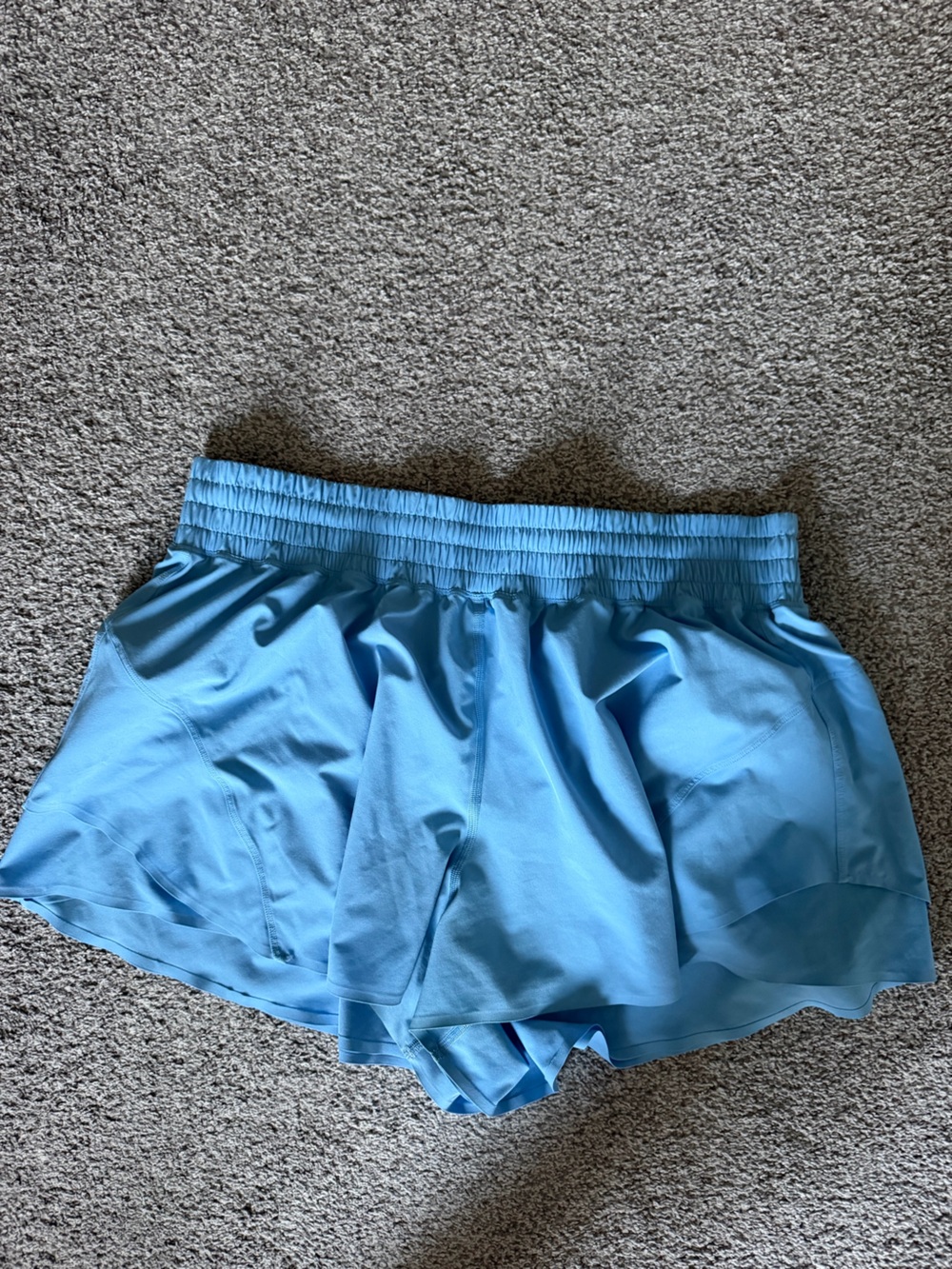 lululemon athletica shake it out short 2.5